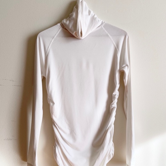 Alpine Swiss Tops - Alpine Ruched Side Turtleneck Size Small in White